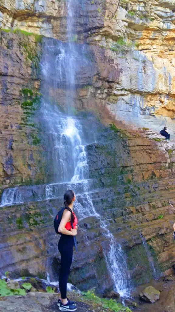 day-hikes-near-sofia-skaklya-waterfall