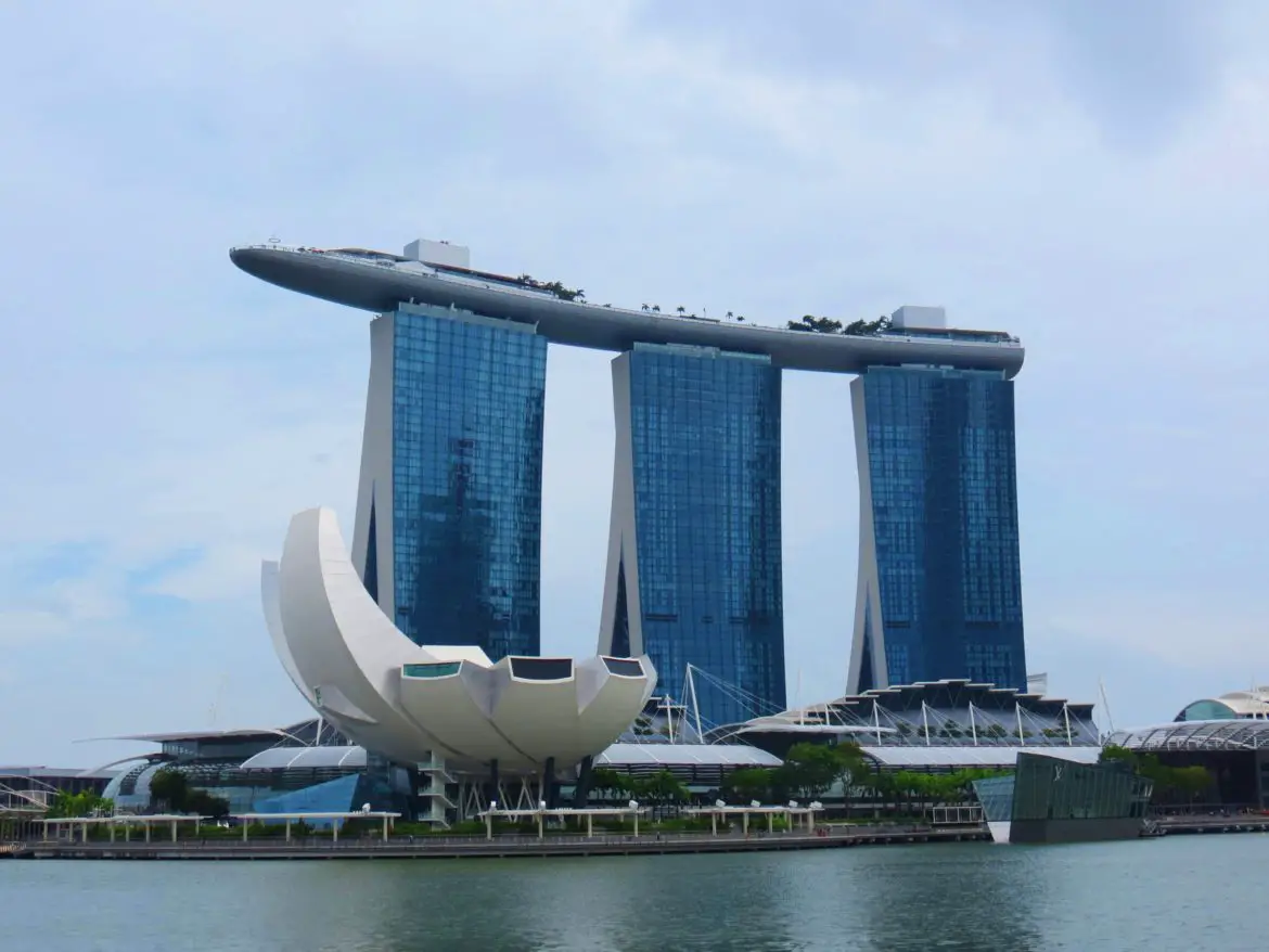 cool fun things to do in singapore on a budget