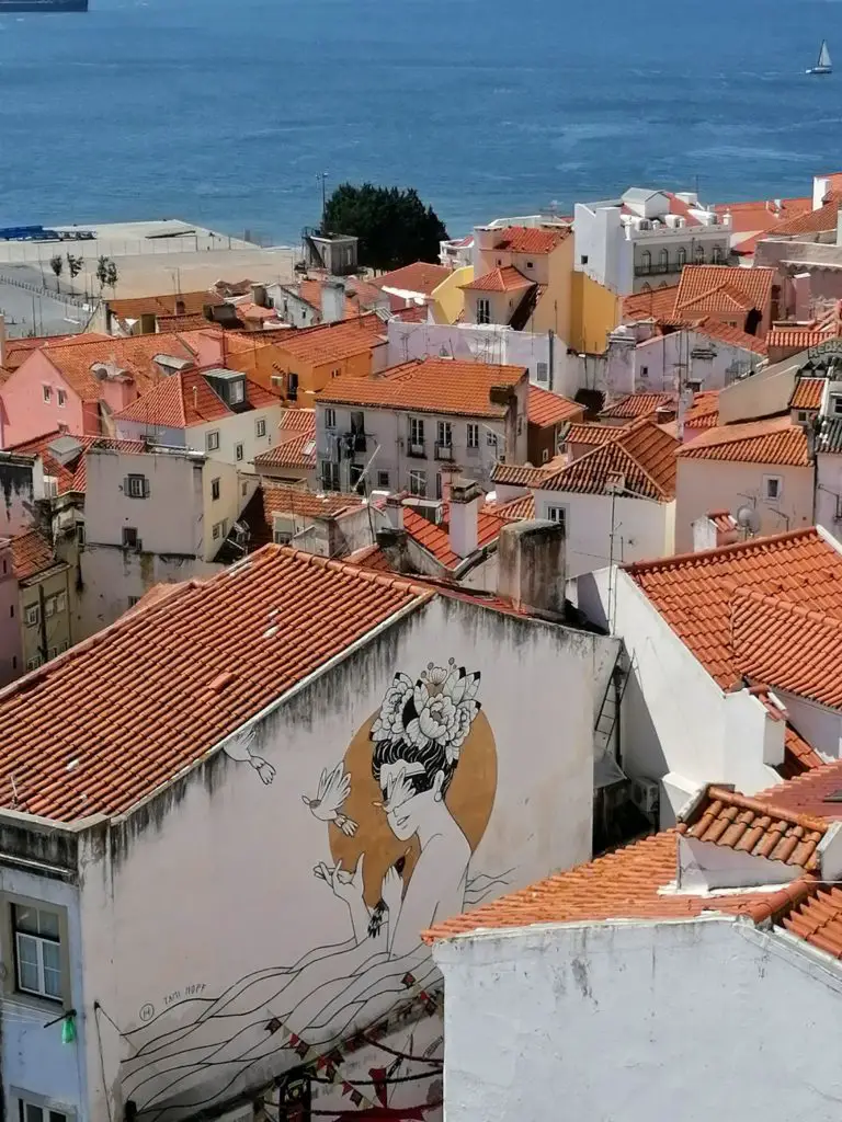Alfama, Lisbon's oldest district