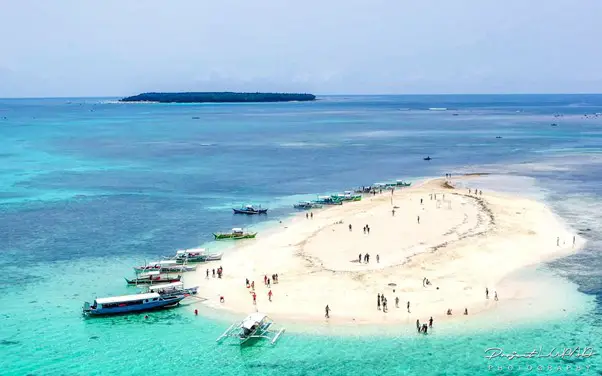 12 top beaches to visit in the philippines
