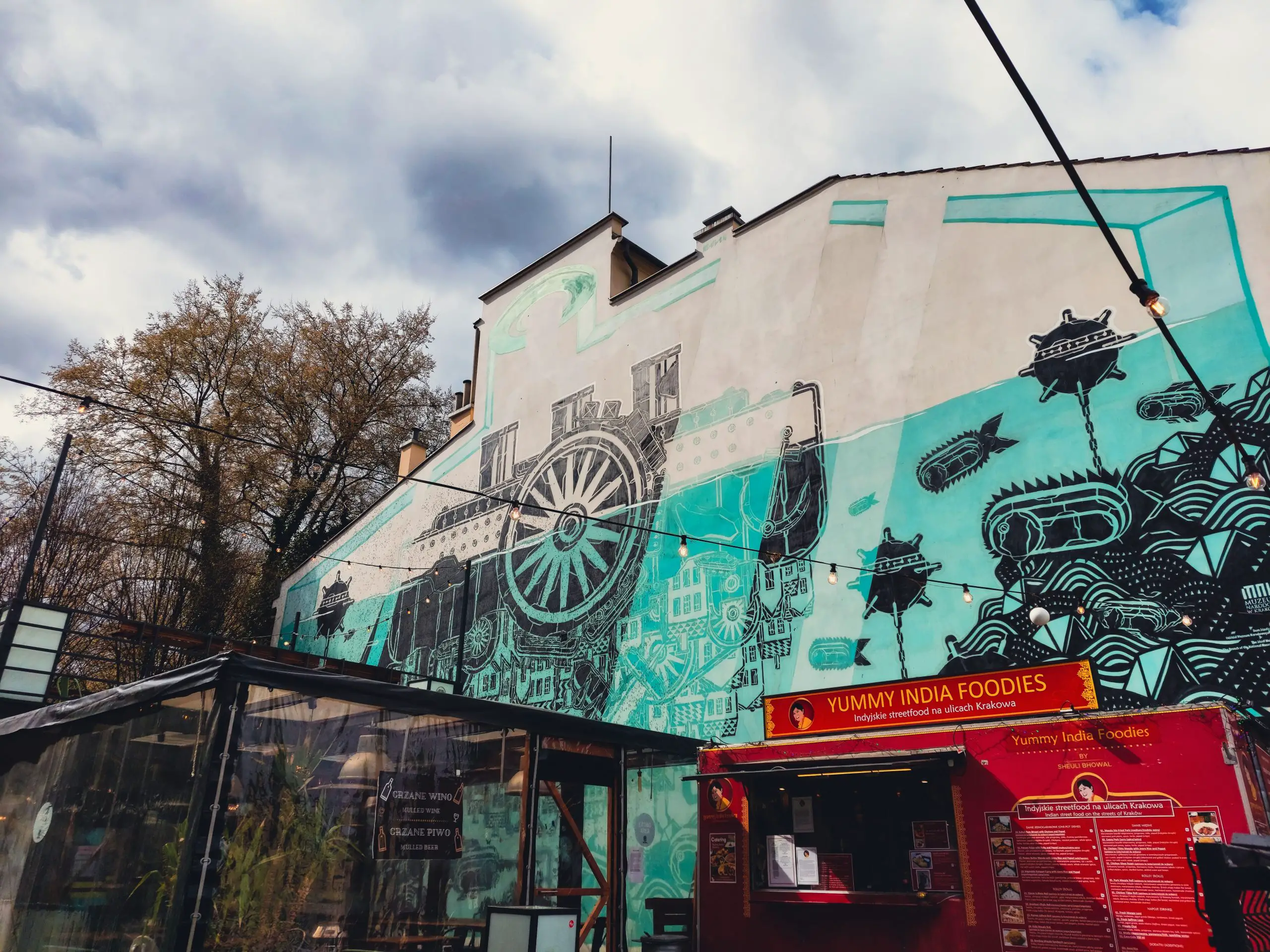 street art in krakow poland