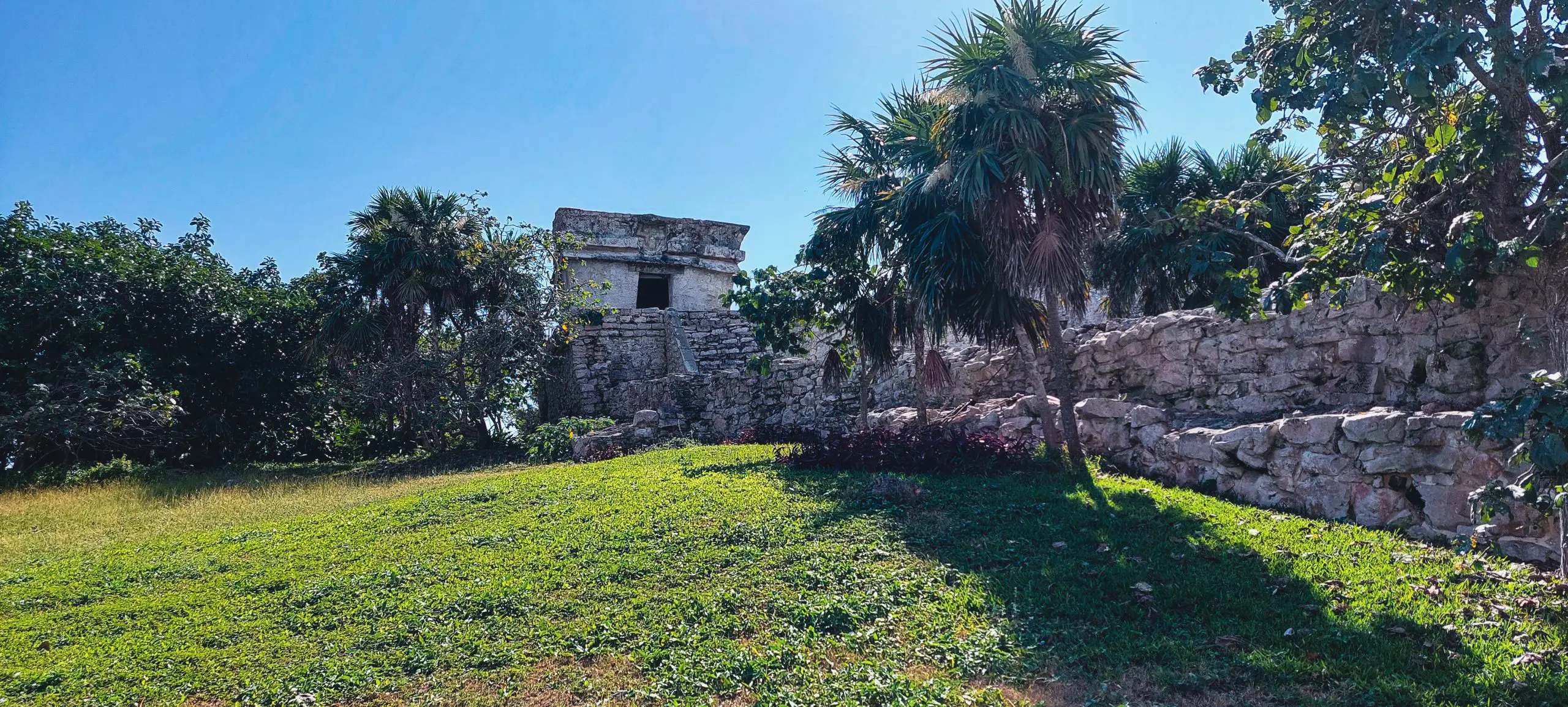 visiting tulum maya ruins