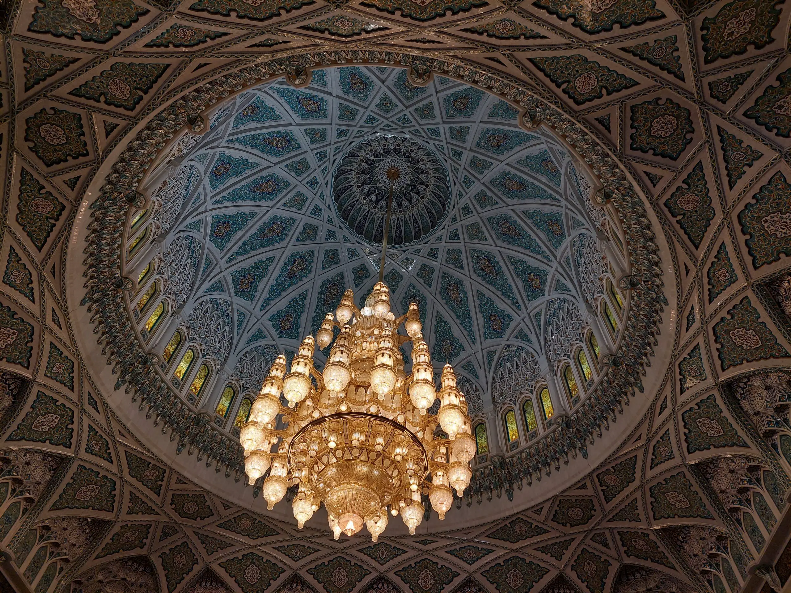 the swarowski chandelier inside the mosque in muscat