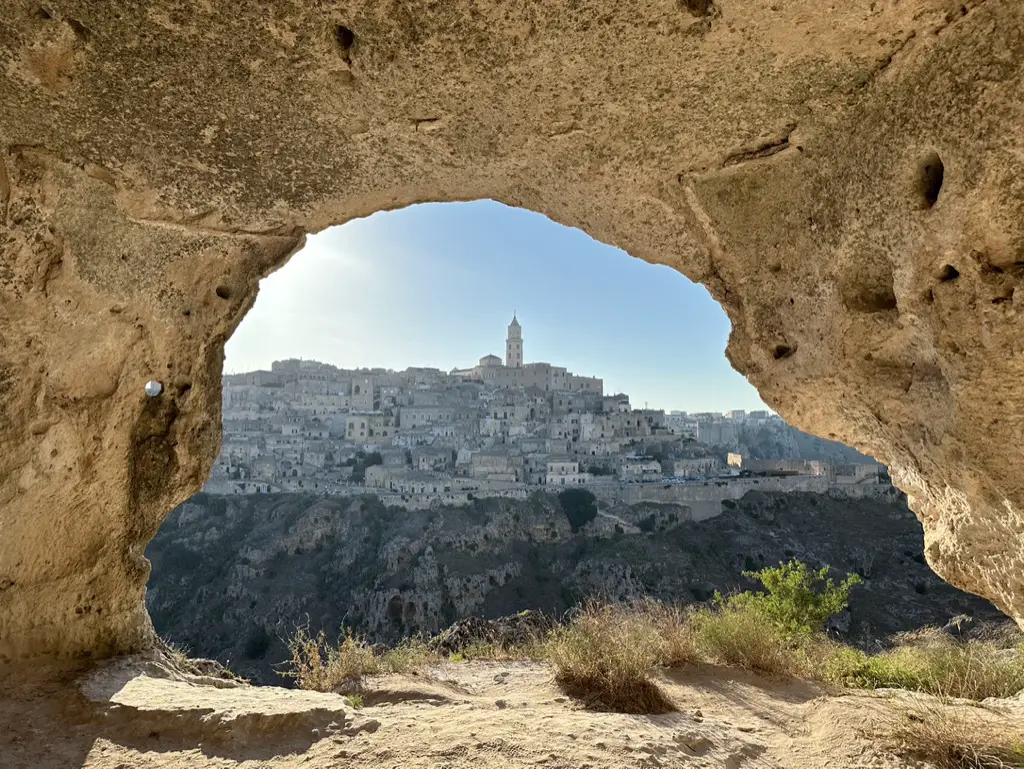 complete travel guide to visiting matera, italy